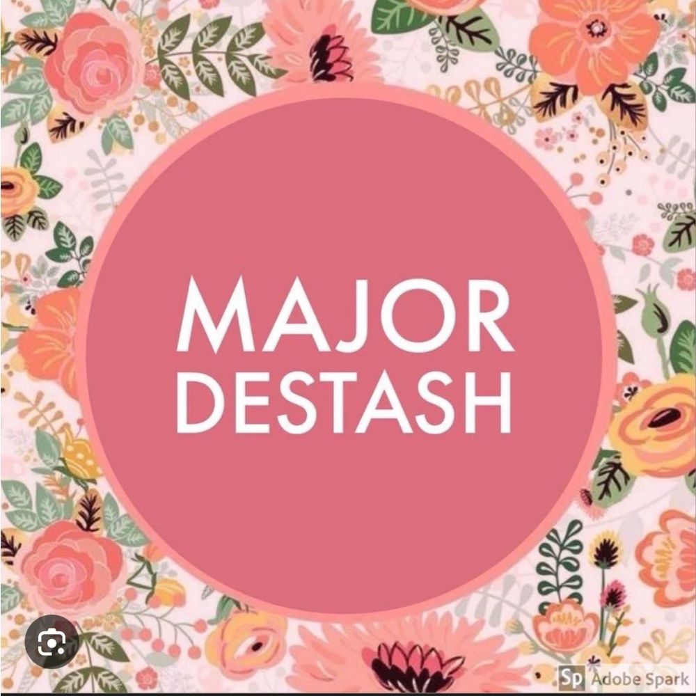 Live show listing- destash item